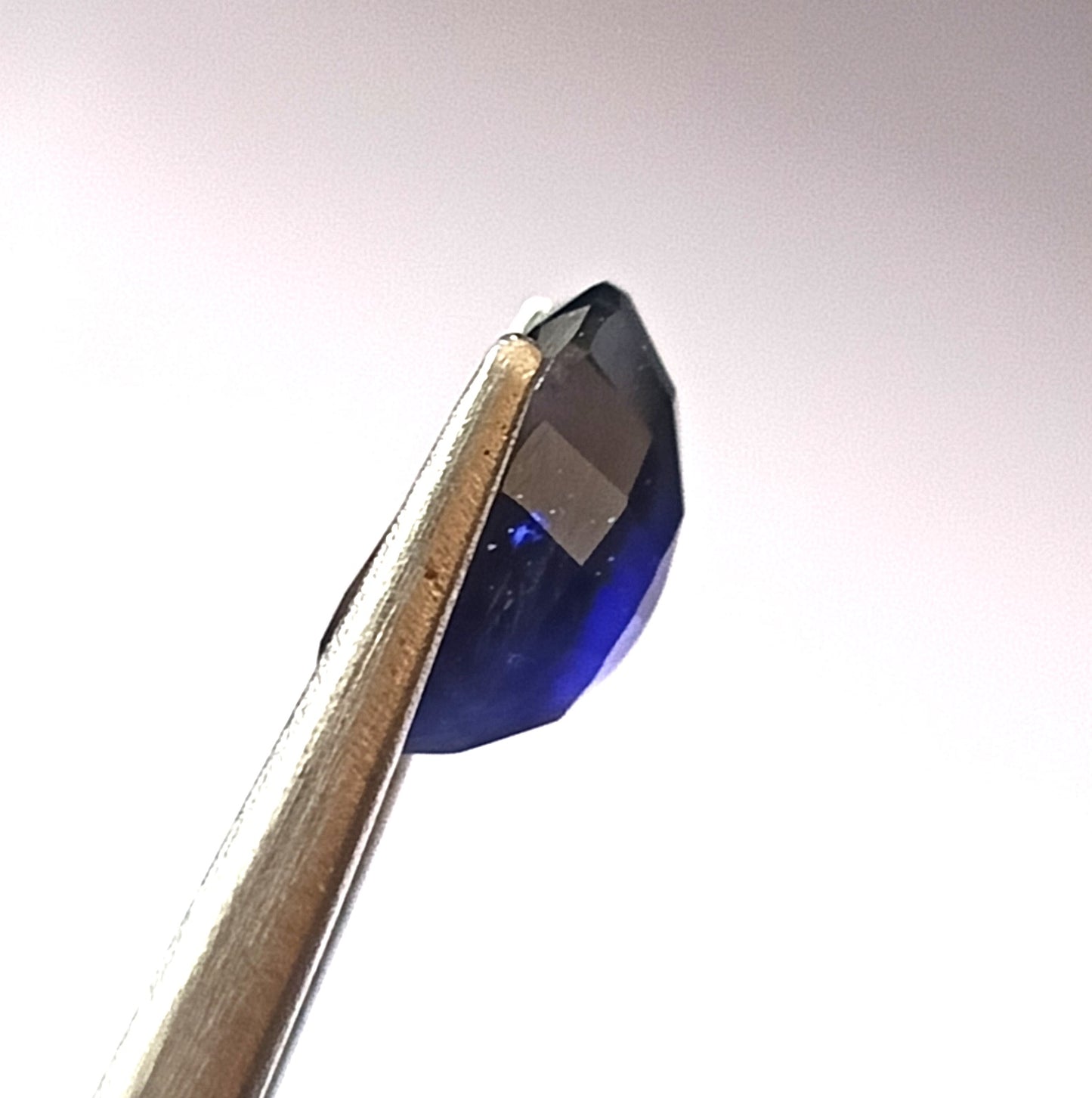 3.90 Carat 9X11.6X5.7 (WXLXD) Natural Faceted Oval Cut Iolite